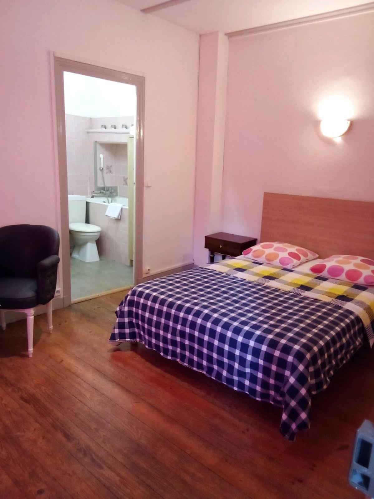 La Flute 2 Aparthotel Thiers Bagian luar foto